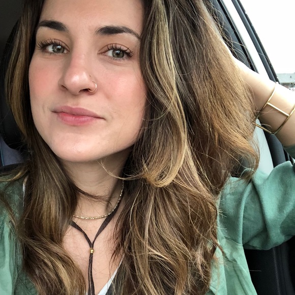 Meet your Posher, Blair - Picture 2 of 3